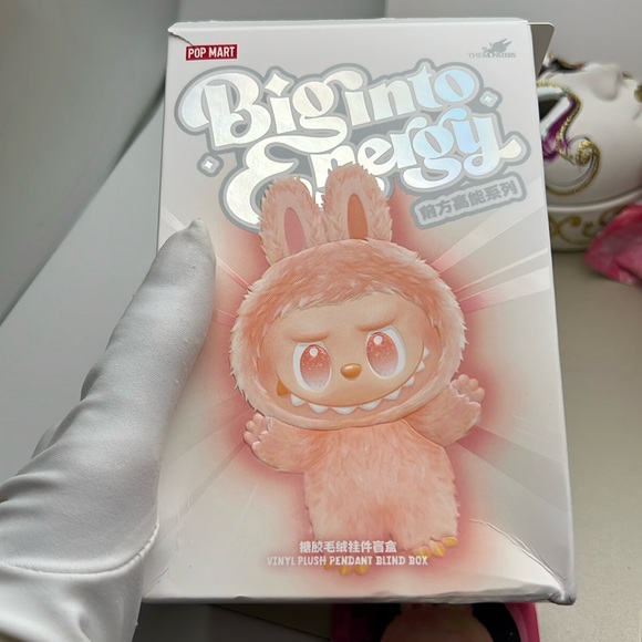 Pop Mart Big Into Energy Collectible Keychain /Bag Charm Box Is Not Open-Luck - Picture 6 of 15